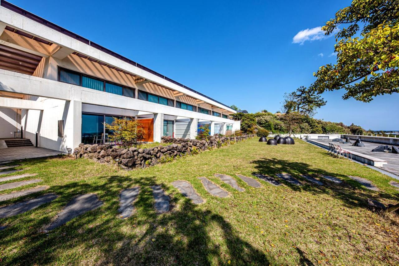 Jeju Bom Stay Seogwipo Exterior photo