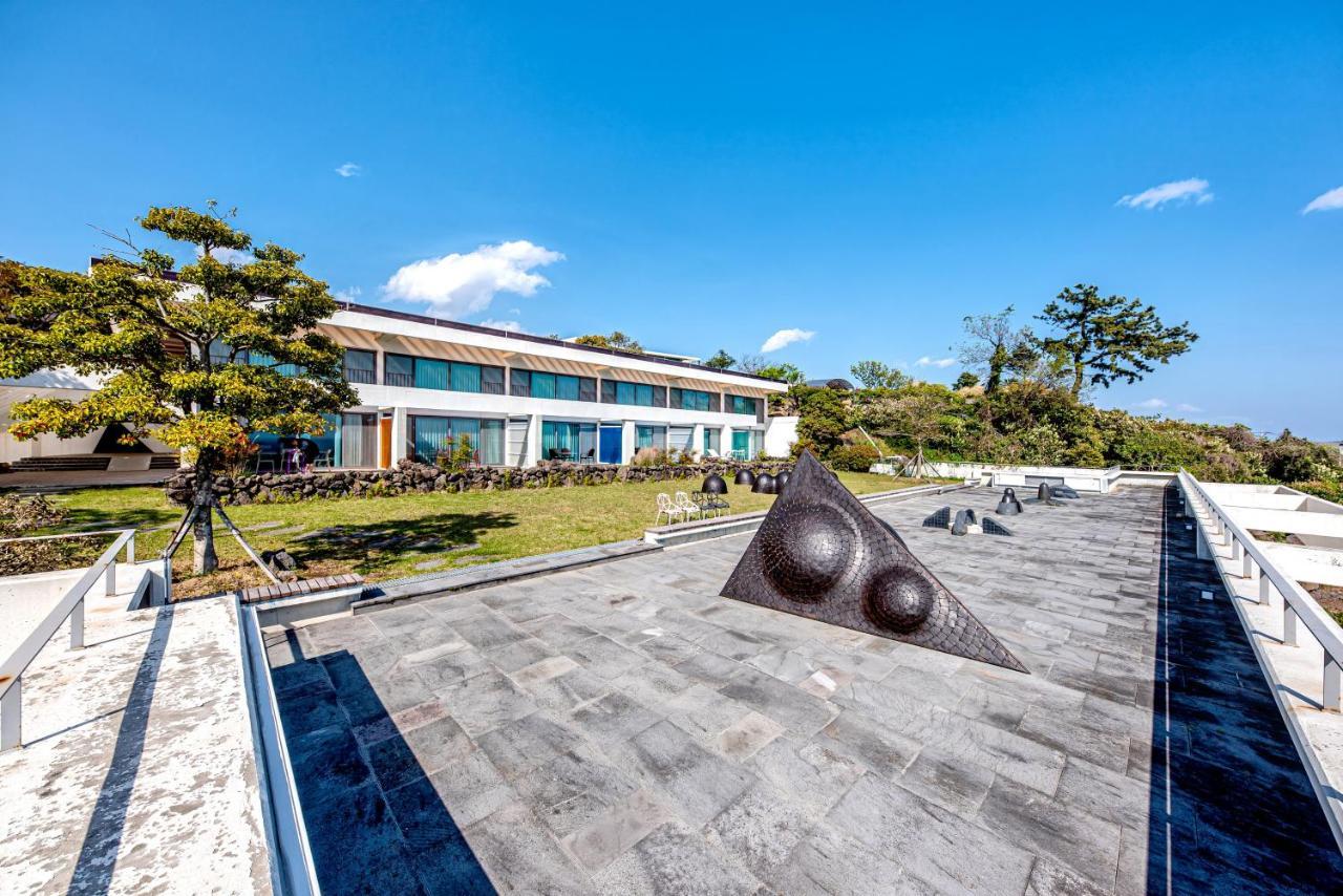 Jeju Bom Stay Seogwipo Exterior photo