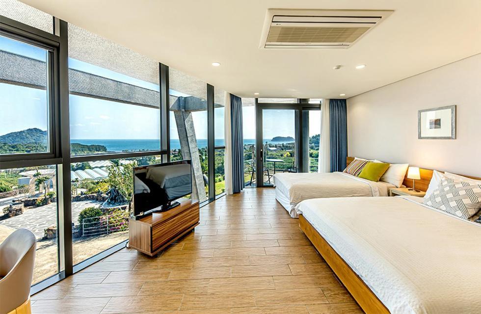Jeju Bom Stay Seogwipo Exterior photo
